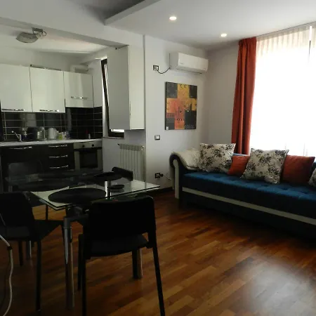 Unirii & Spacious 2r * Bükreş